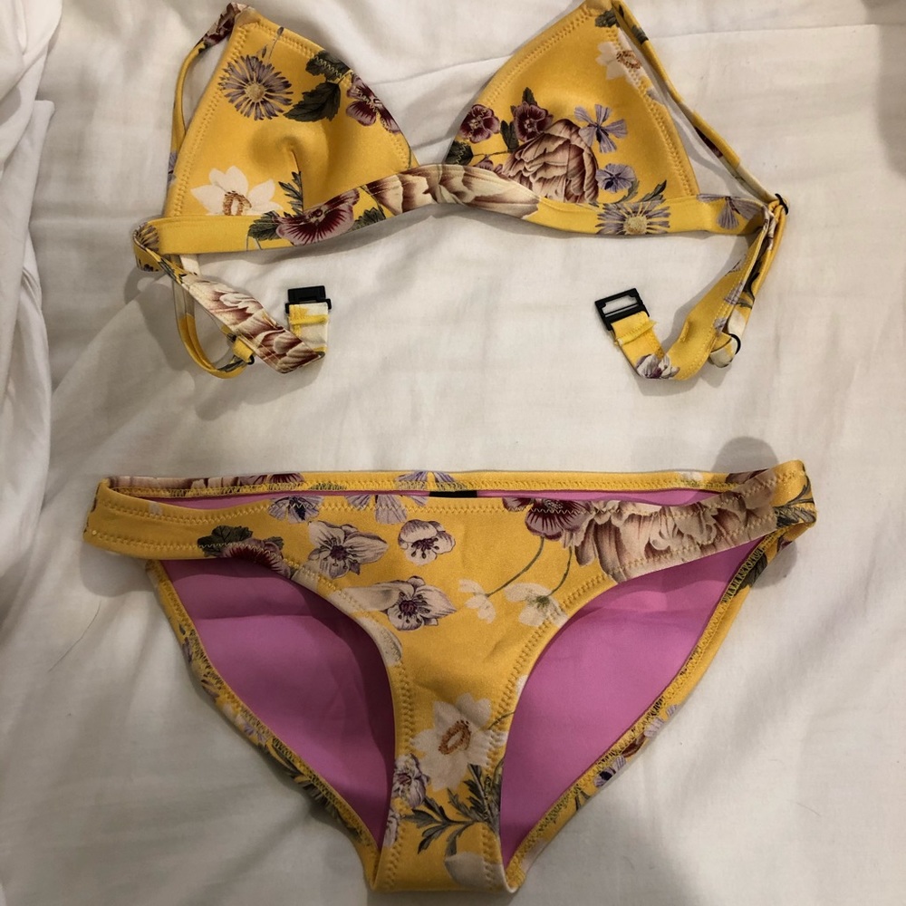 Triangl Bikini